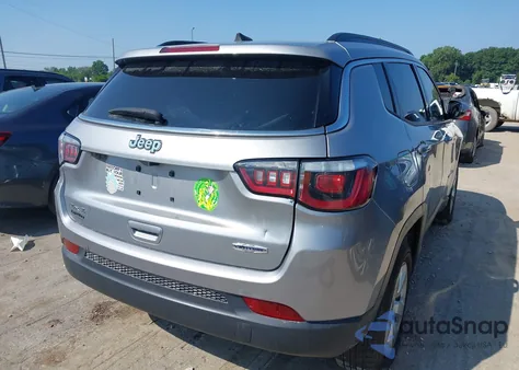2018 Jeep Compass Latitude 4X4 from USA, damaged, VIN 3C4NJDBB4JT397872